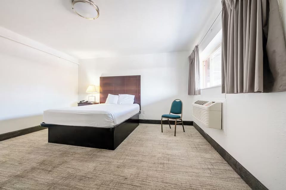 Bedroom. Interior and views may vary based on location and availability.