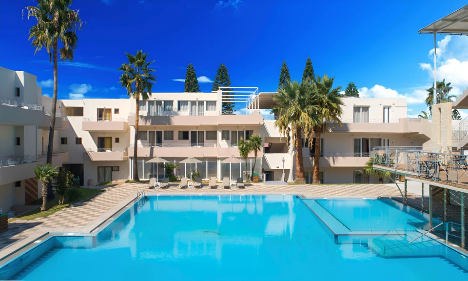 The Garden Hotel | HotelPraxis Group