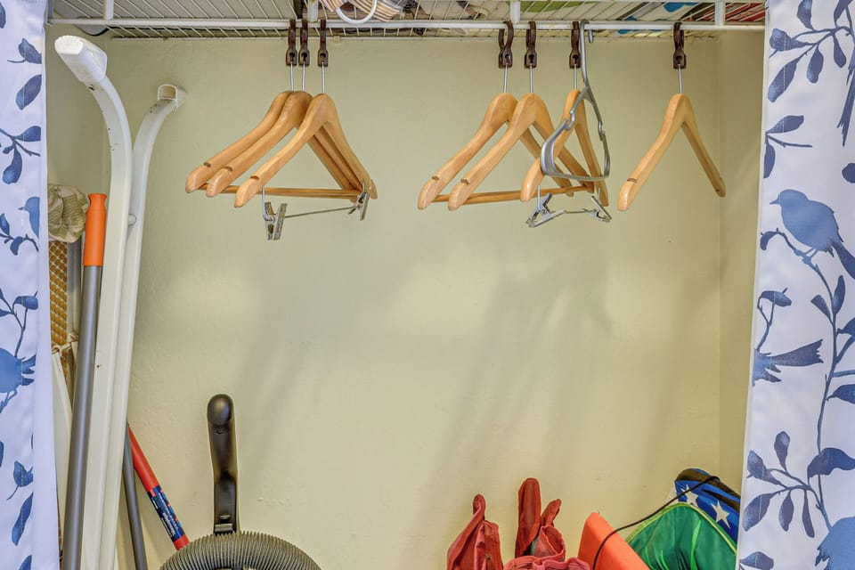 Closet | Beach Gear