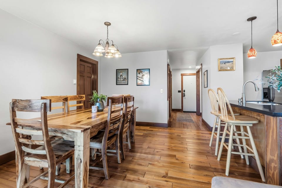 Dining table with seating for 6