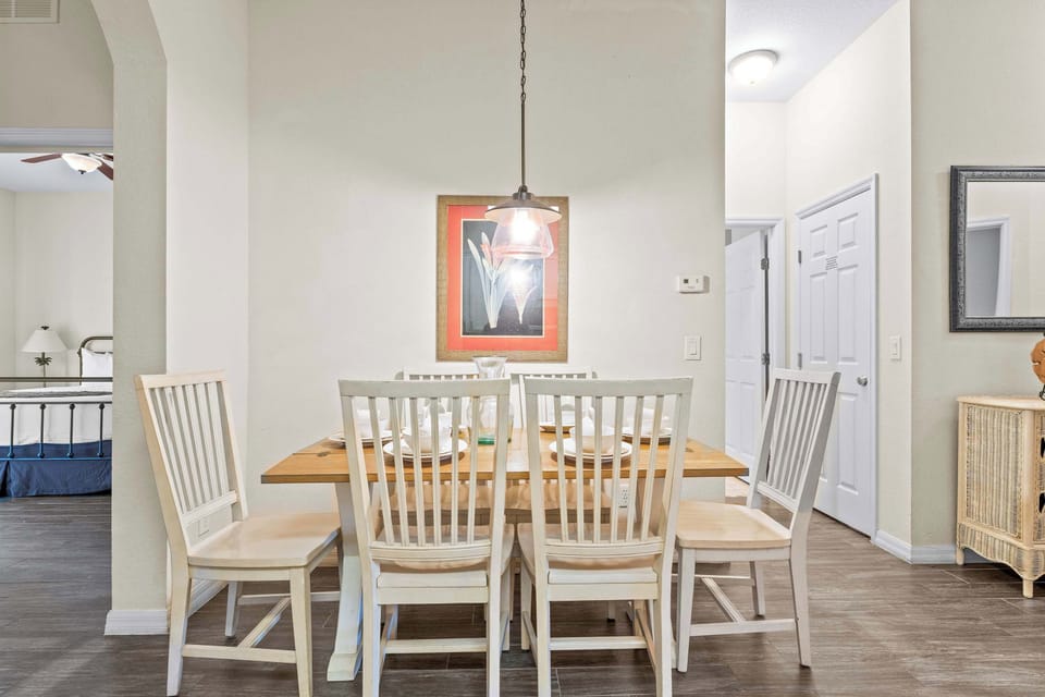 Dining table with seating for 6 