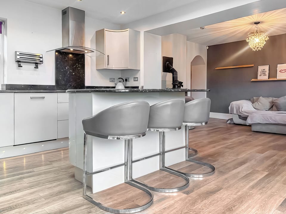 Kitchen area | Haworth Road House, Cullingworth
