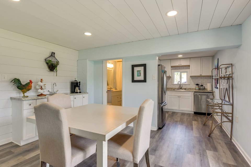 Kitchen & Dining Area | Dishware & Flatware