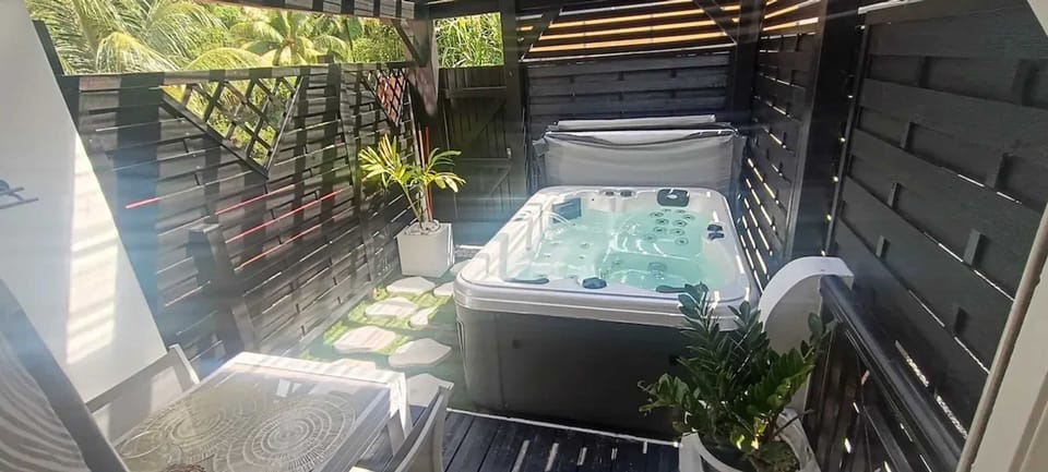 Jacuzzi