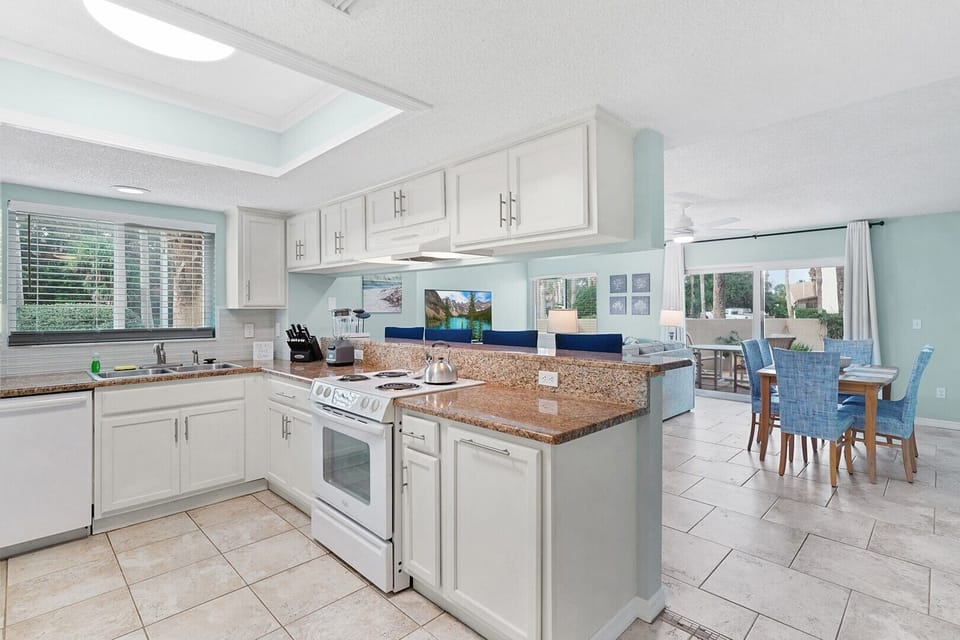 Welcome to Ocean Villas 118