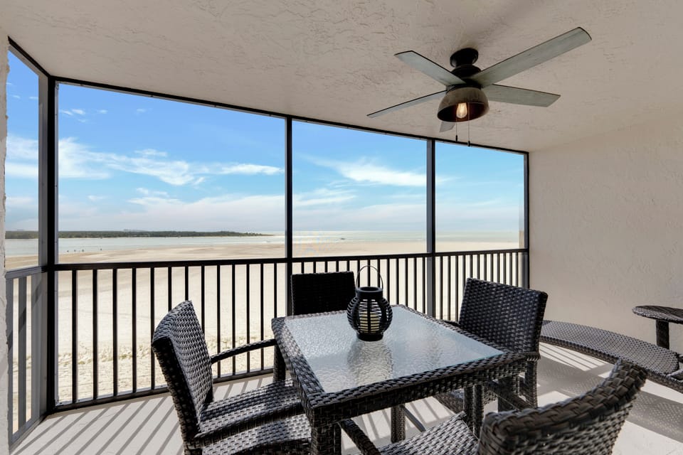 Welcome to your Fort Myers Beach weekly rental Carlos Pointe 426