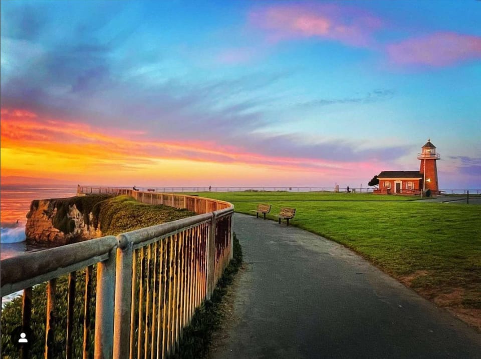 The Santa Cruz Surfing Museum overlooks one of the most renowned surfing spots in Santa Cruz – Steamer Lane. Along with historic surfing photographs and boards, the museum features a bevy of surfing memorabilia.