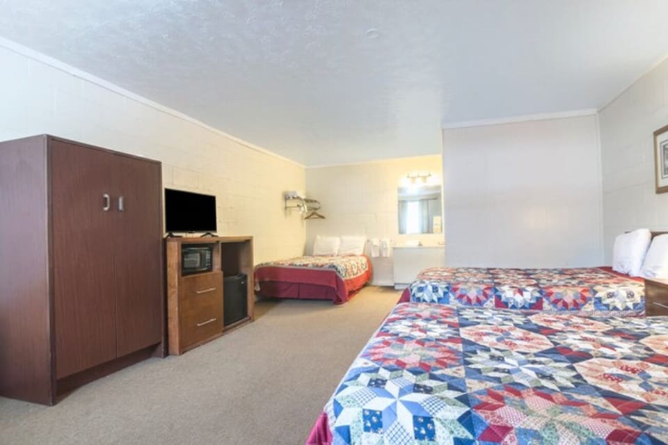 Bedroom. Interior and views may vary based on location and availability