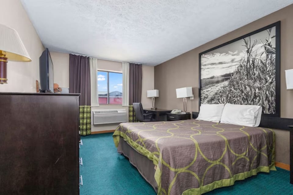 Bedroom. Interior and views may vary based on location and availability