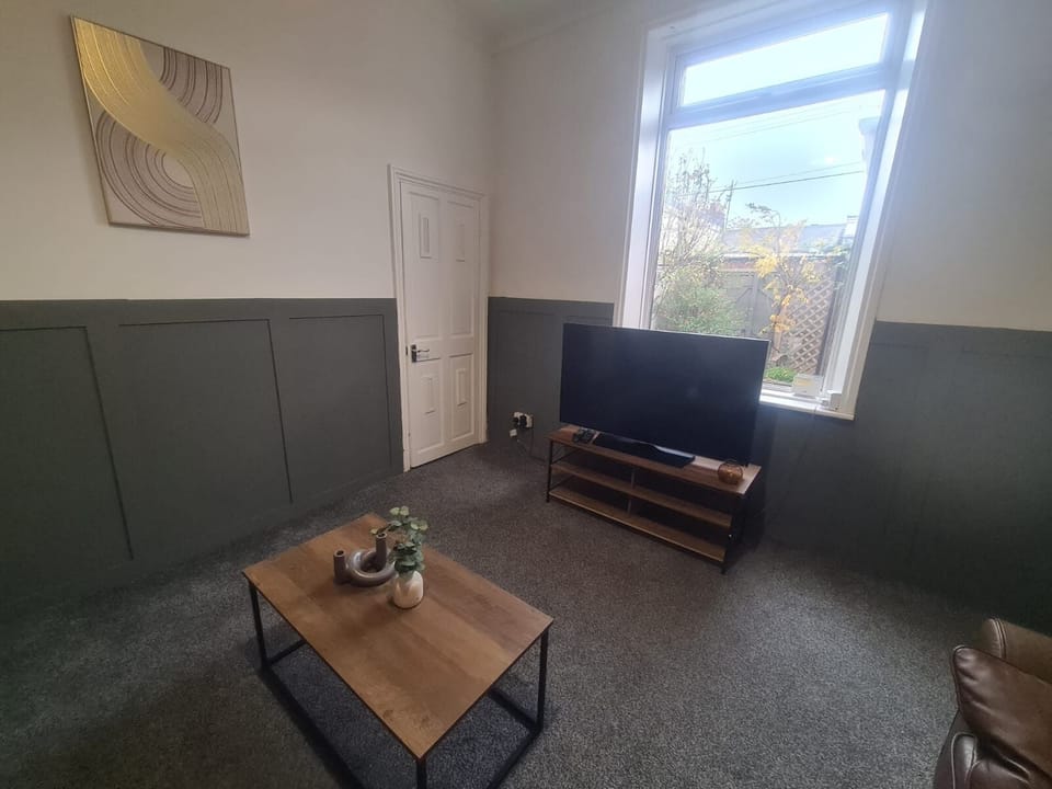 Living Room / Lounge