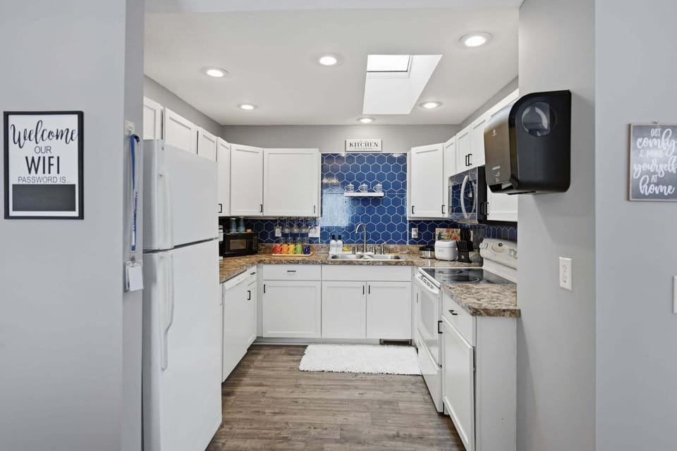 Indoors, Kitchen, Appliance, Refrigerator, Home Decor