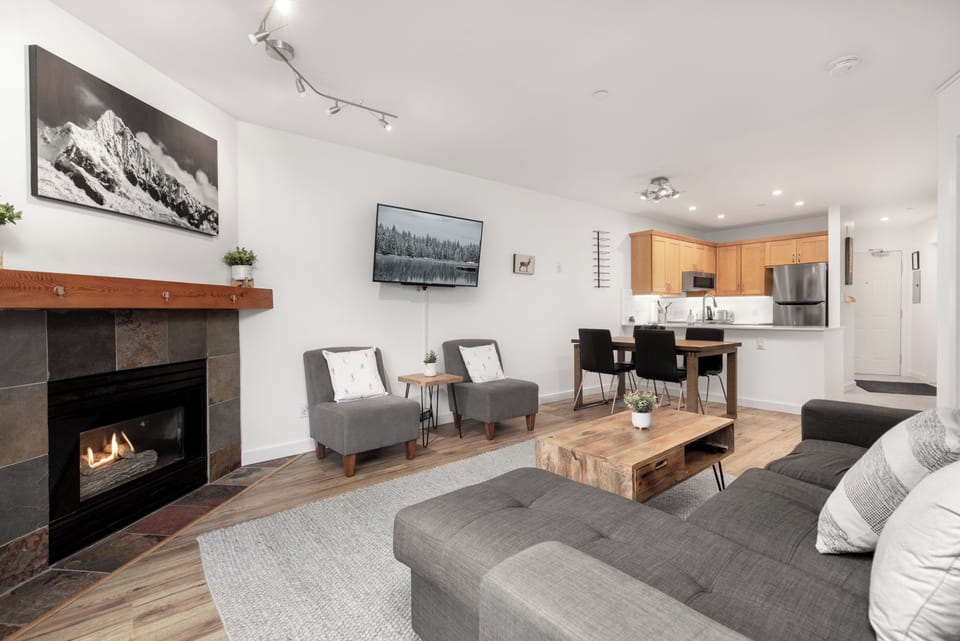 Open plan living, dining and kitchen