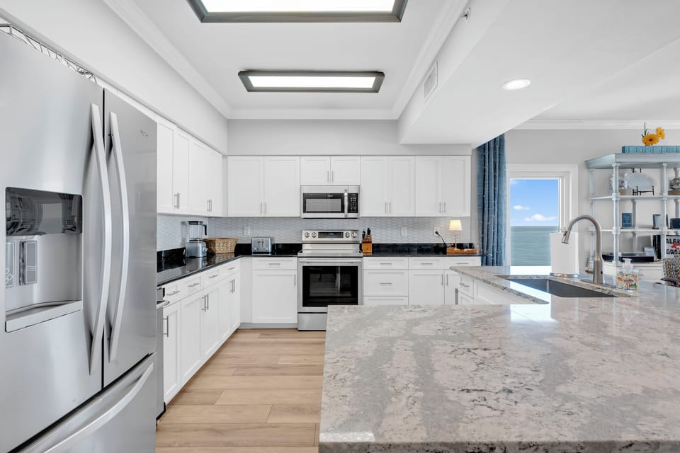 Stainless steel appliances. Granite countertops. FULLY stocked