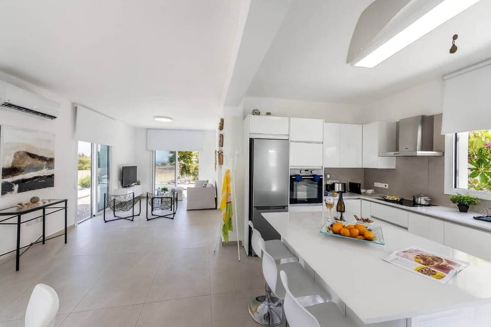 Seaside Sunrise Family Villa