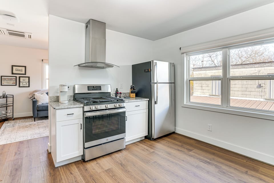 Kitchen | Dining Area
