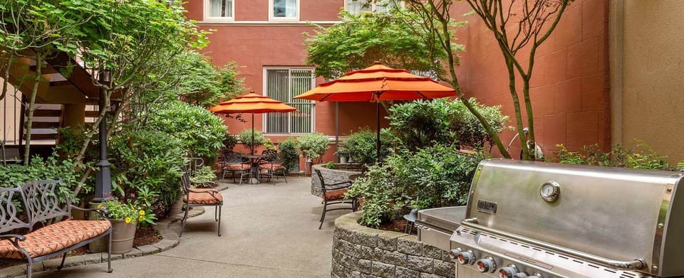Grill patio
