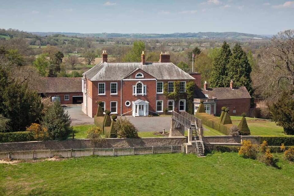 Barton Court