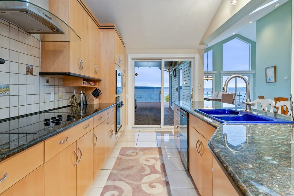 Open spacious kitchen-main floor