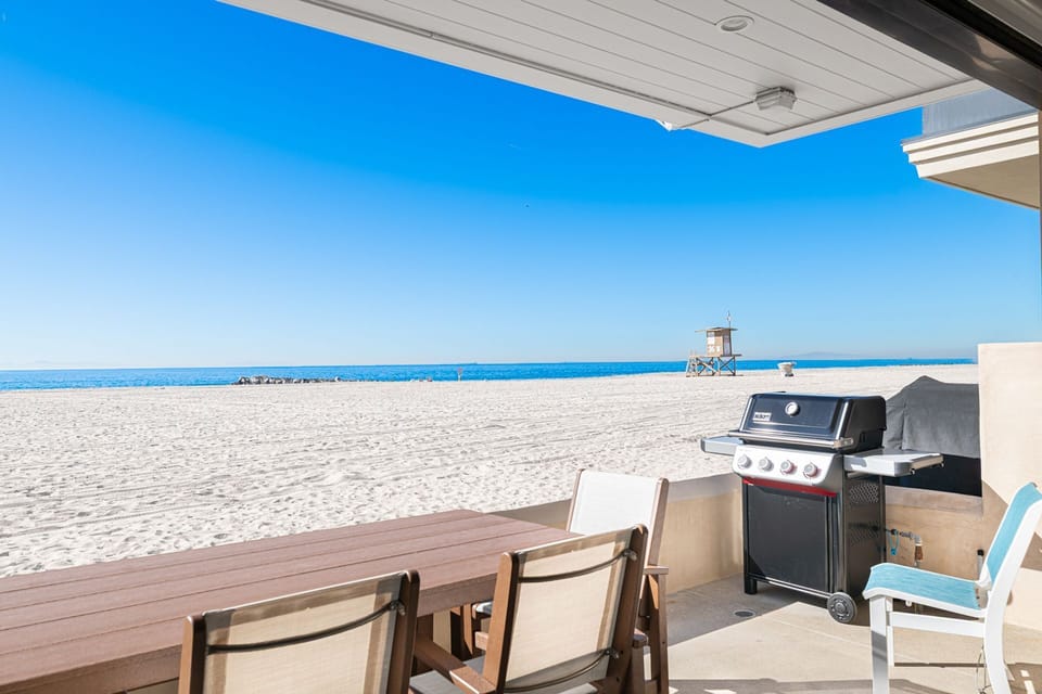An oceanfront patio designed for long, leisurely days, grill fresh coastal fare, dine al fresco, and soak in endless blue horizons
                