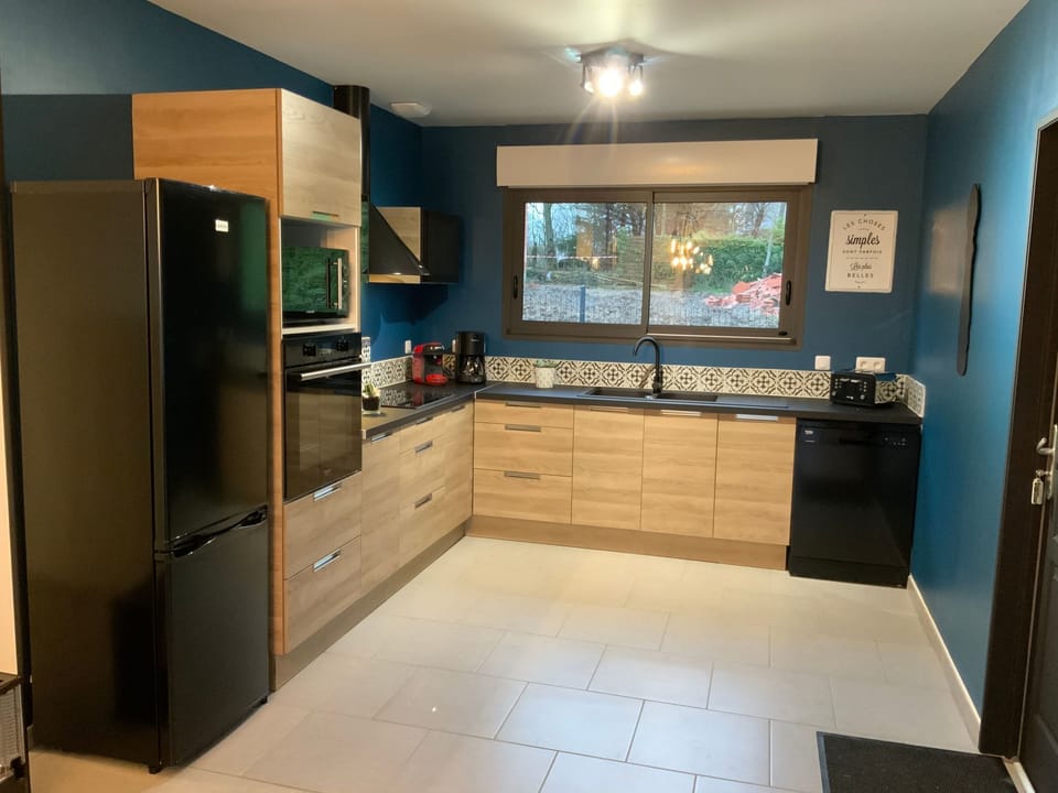 Kitchen / Dining Room