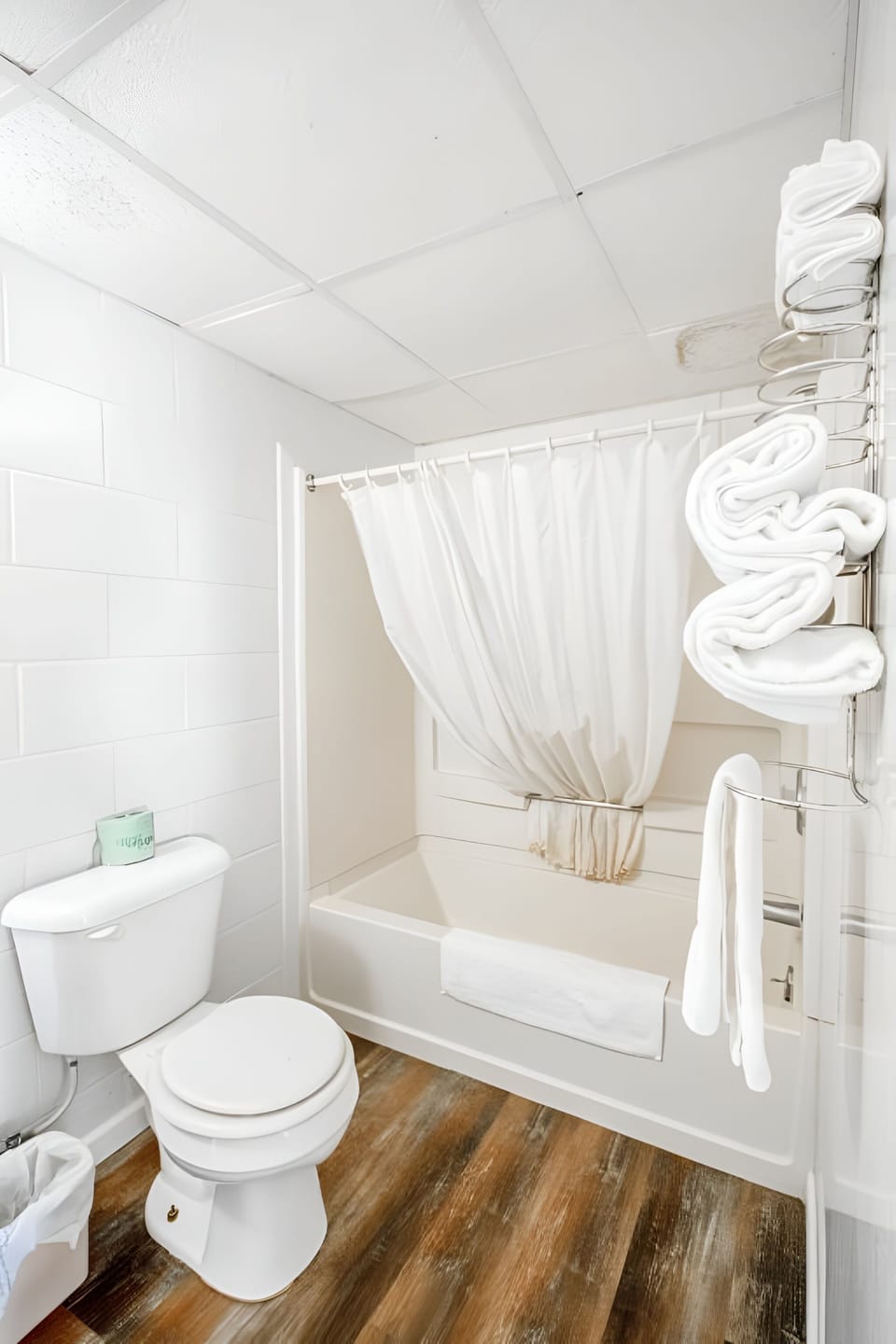 Rinse off easily in a clean tub-and-shower combo.