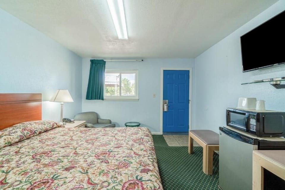 Bedroom. Interior and views may vary based on location and availability.