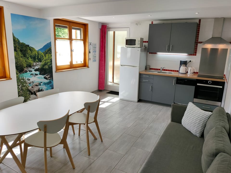 Kitchen / Dining Room