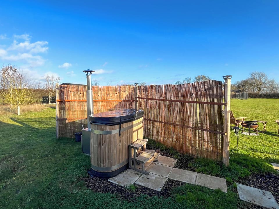 Hot tub | Ash Hut - Temple Bruer Glamping, Temple Bruer