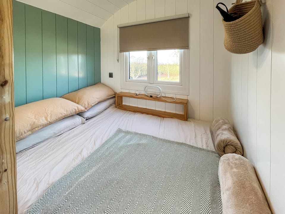 Double bedroom | Ash Hut - Temple Bruer Glamping, Temple Bruer