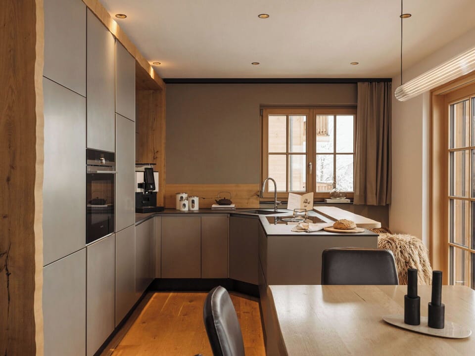 Furniture, Kitchen, Interior Design, Flooring, Wood, Countertop, Ceiling, Floor, Cabinetry, Light Fixture
