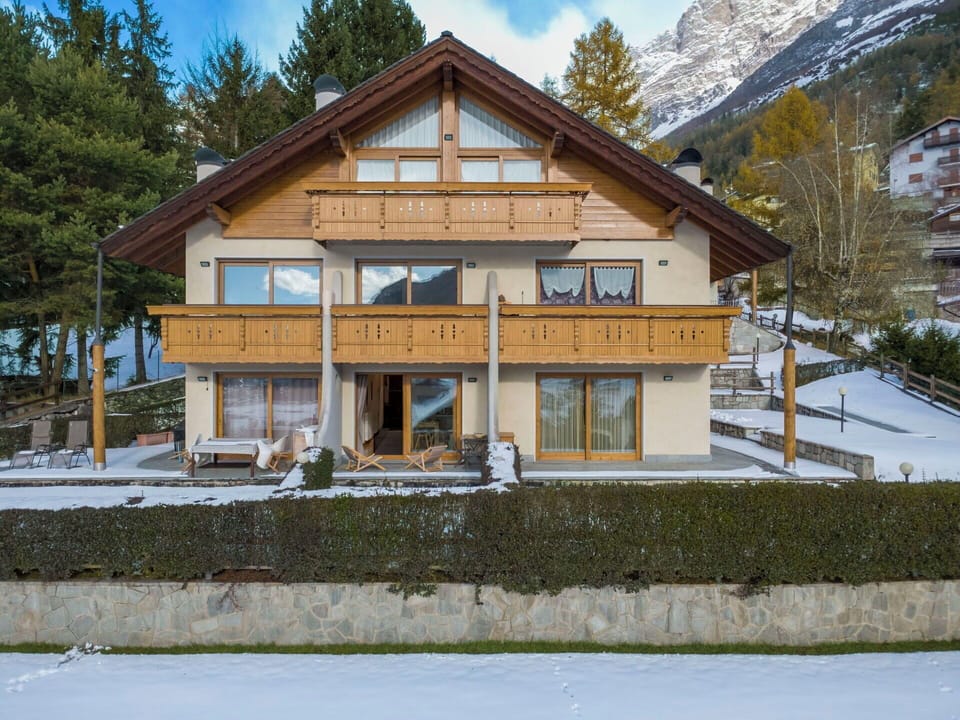 Home, Architecture, Cottage, Siding, Apartment, Freezing, Estate, Winter, Balcony, Snow