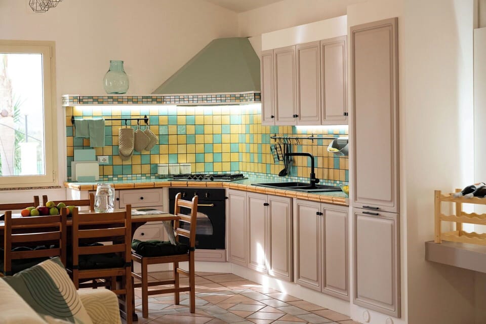 Kitchen, Interior Design, Countertop, Furniture, Cabinetry, Kitchen Appliance, Flooring, Major Appliance, Wood, Floor