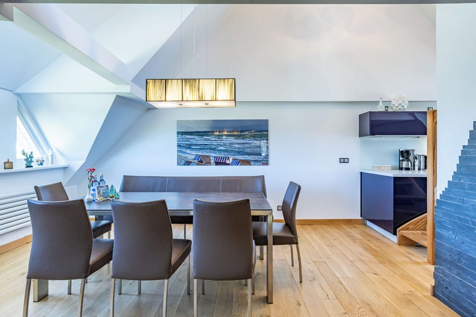 Modern Kitchen with Dining Area