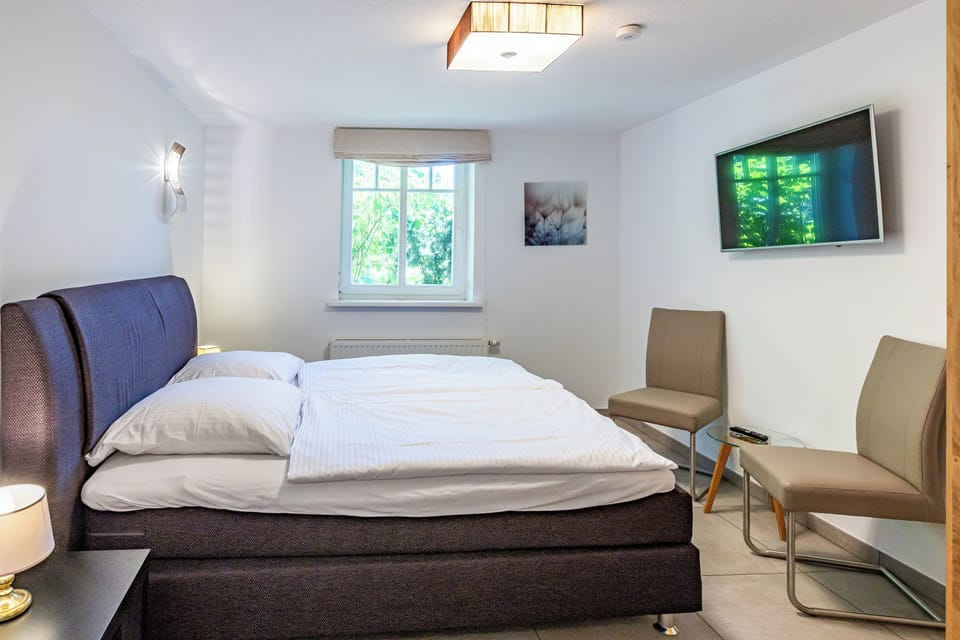 Bedroom with Double Bed and TV