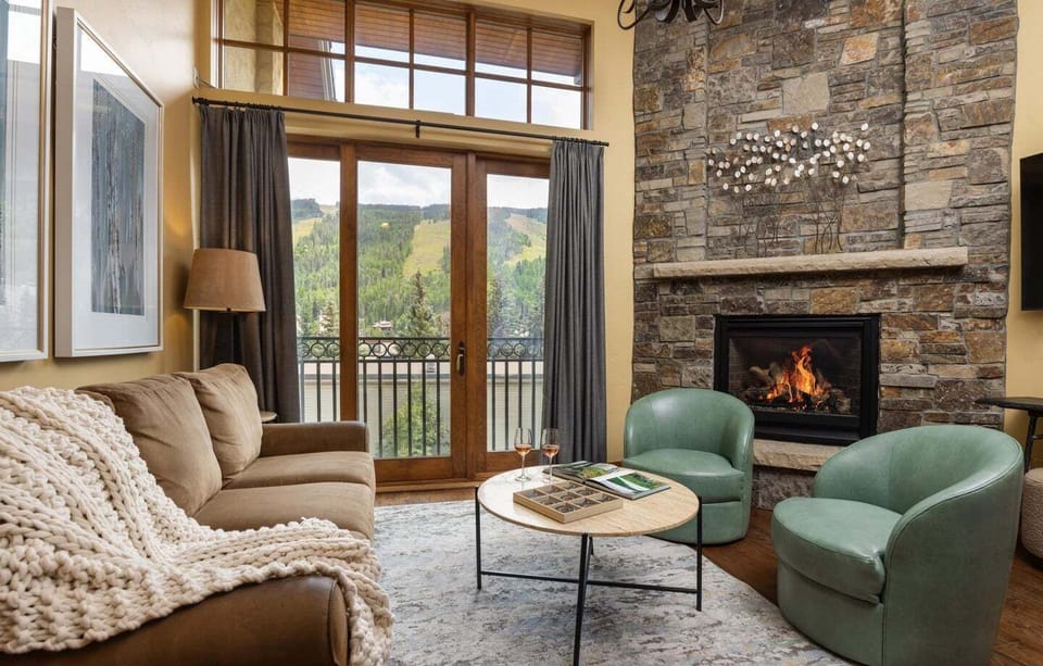 Living Room - Decor Varies
