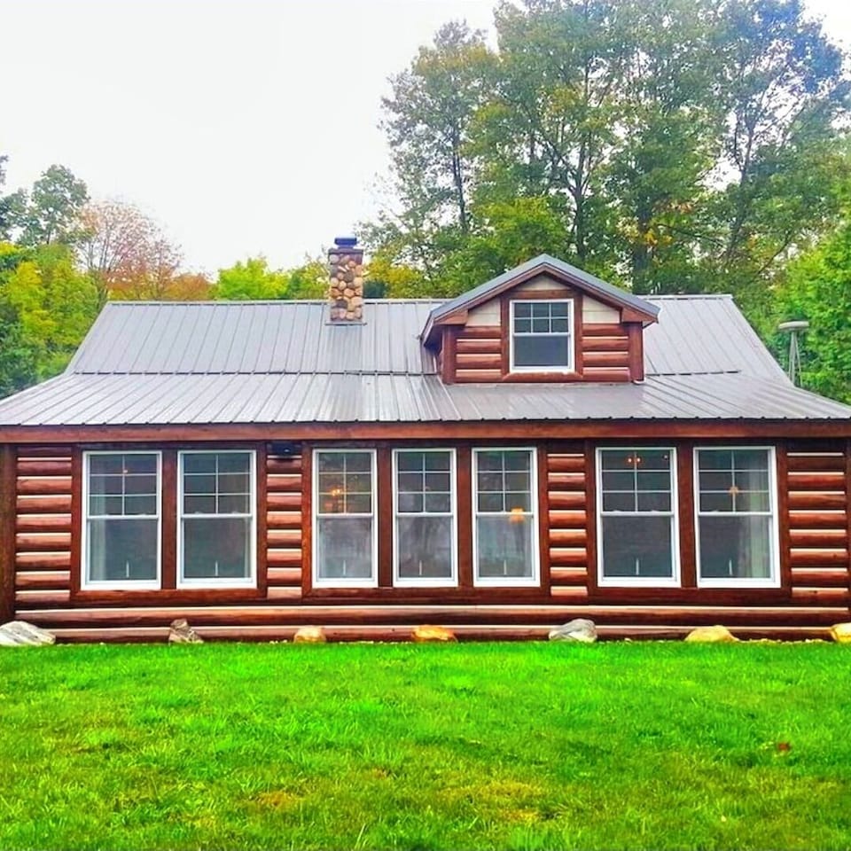 Exterior view from Lake Side