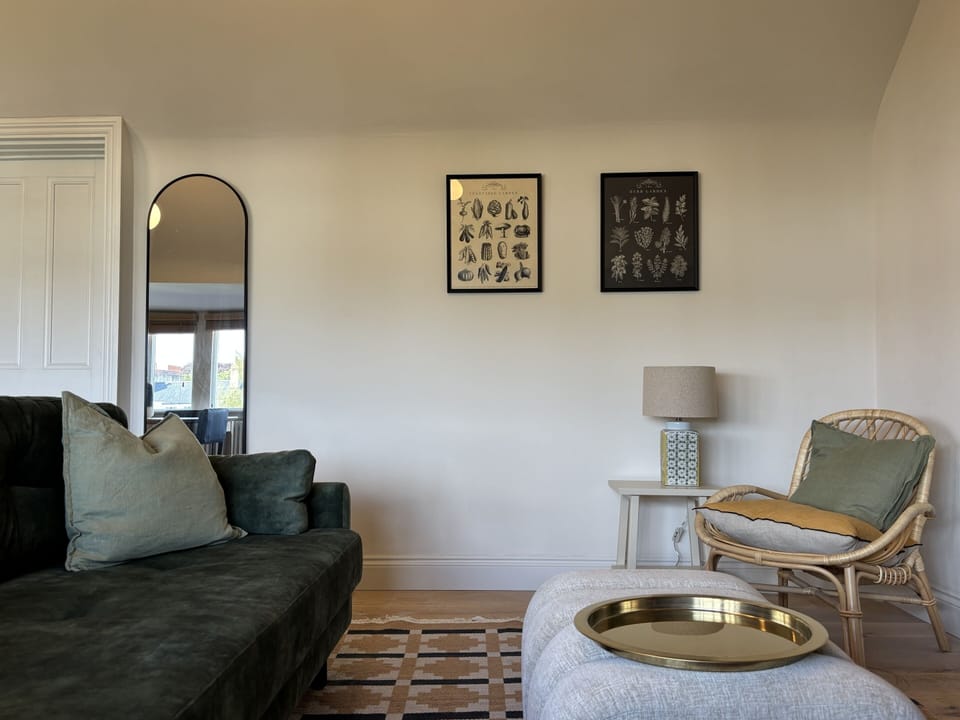 Lounge Area
