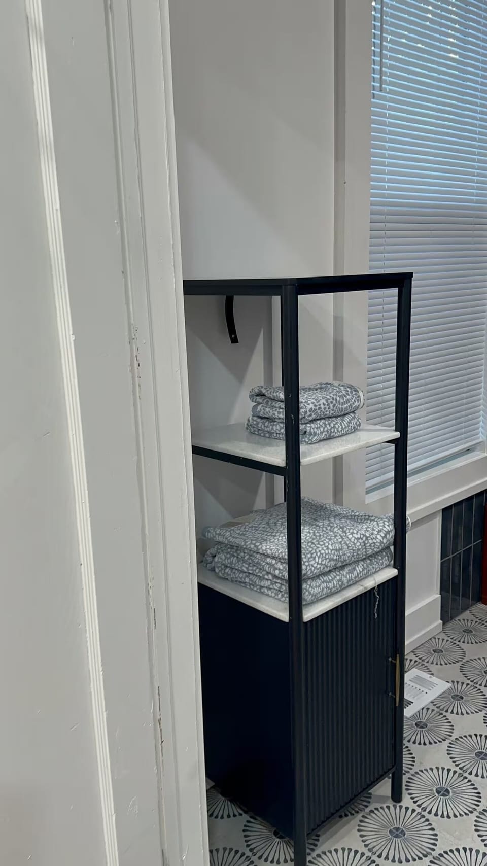 Bathroom open shelving