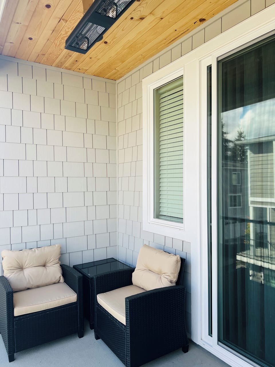 Balcony with outdoor heater