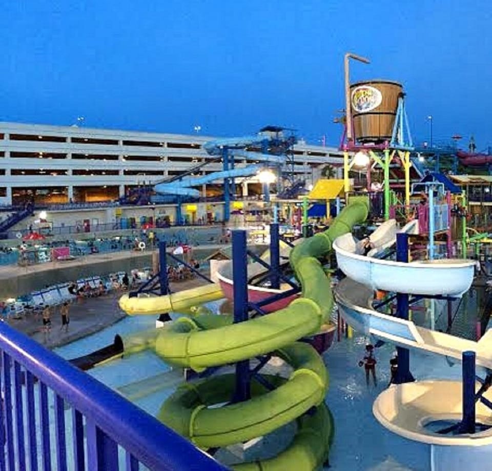 Just minutes away from Daytona Lagoon, fun for all ages!