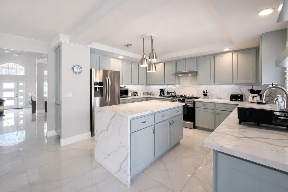 Chef's kitchen - loaded with kitchen appliances