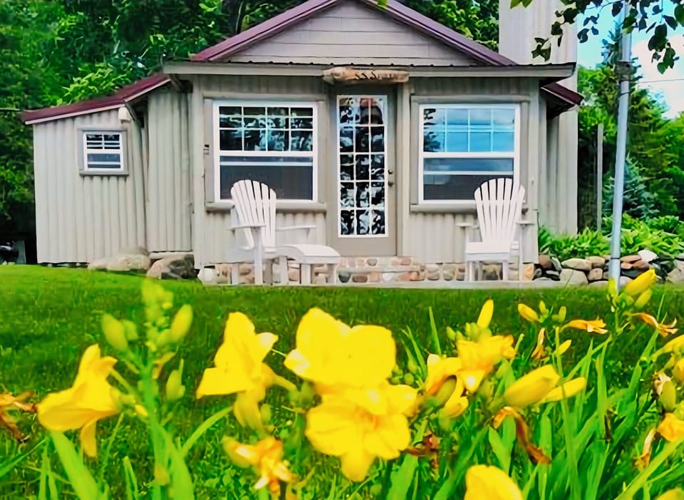 Sunset Shores Cabin