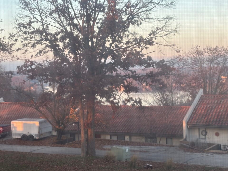 It's a short drive to the lake, private marina or Glencove marina.