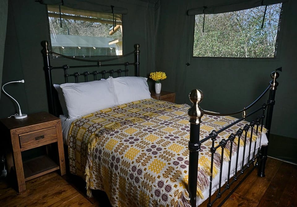 Double bed
