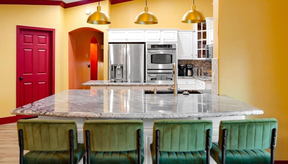 Savor Every Moment – Our bright eat-in kitchen offers a stylish space for casual meals, coffee breaks, and connection.