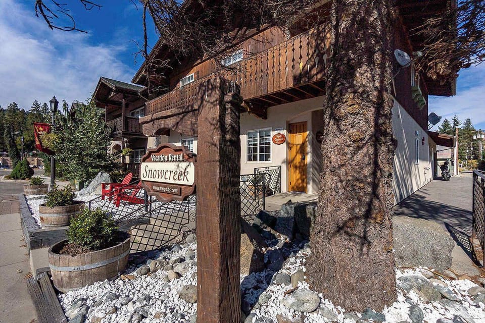 Bavarian charm, mountain comfort, and downtown convenience — all in one stay.
