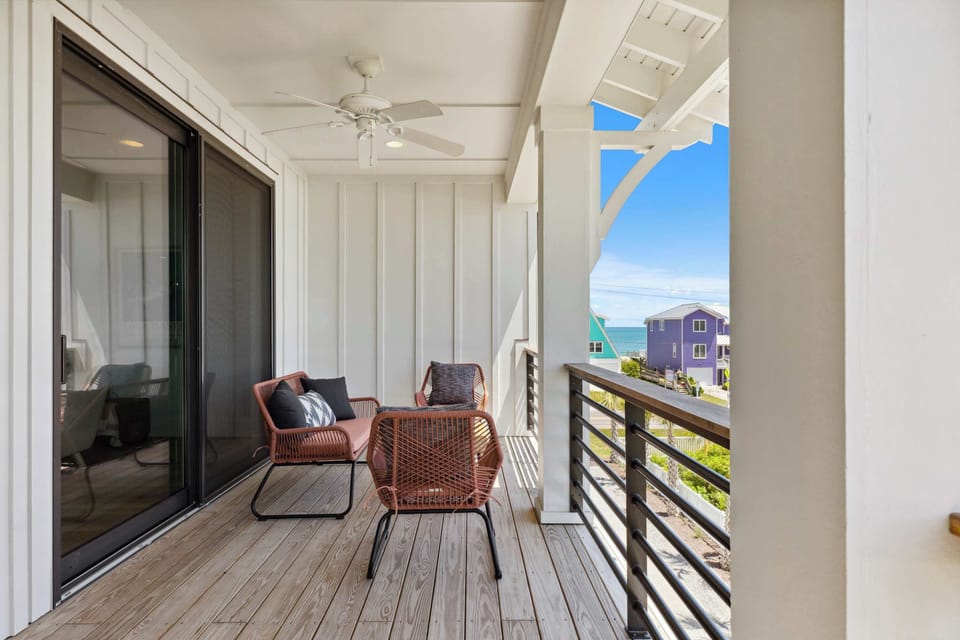 Level 3 Ocean View Living Room Porch