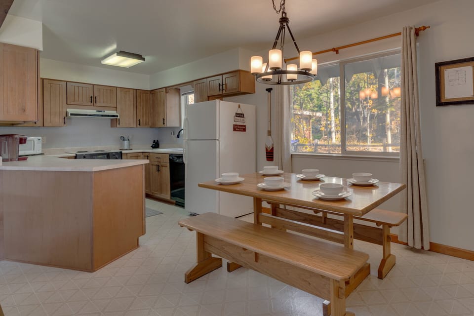 Kitchen and dining area