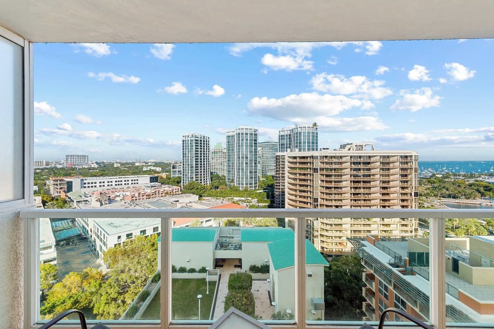 Panoramic Skyline and Bay Views