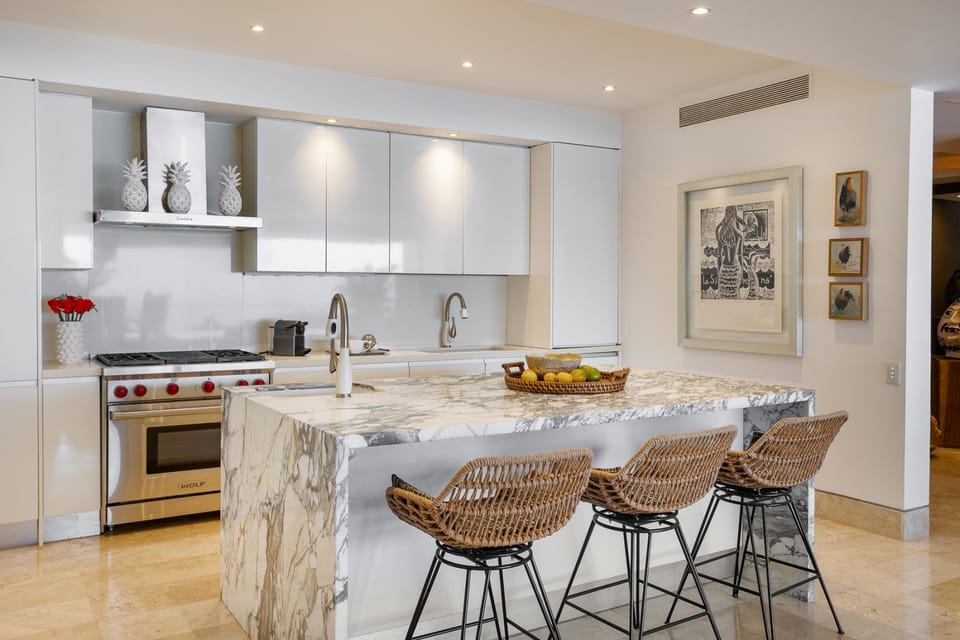 Condo - Image 10